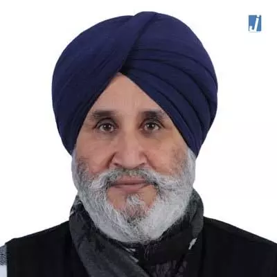 अकाली दल ने भर्ती और संस्थानों की परीक्षाओं के लिए राज्यों को सशक्त बनाने की मांग की अकाली दल ने भर्ती और संस्थानों की परीक्षाओं के लिए राज्यों को सशक्त बनाने की मांग की