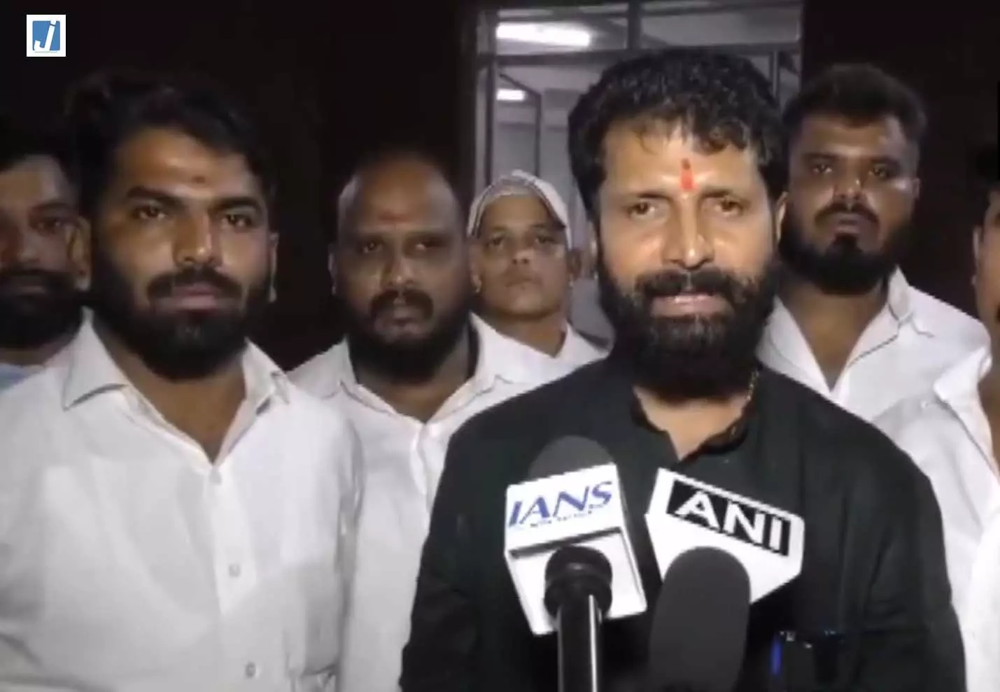सिद्धारमैया के 2028 चुनाव नहीं लड़ने के ऐलान पर सीटी रवि का हमला, बोले कांग्रेस की हार तय सिद्धारमैया के 2028 चुनाव नहीं लड़ने के ऐलान पर सीटी रवि का हमला, बोले कांग्रेस की हार तय