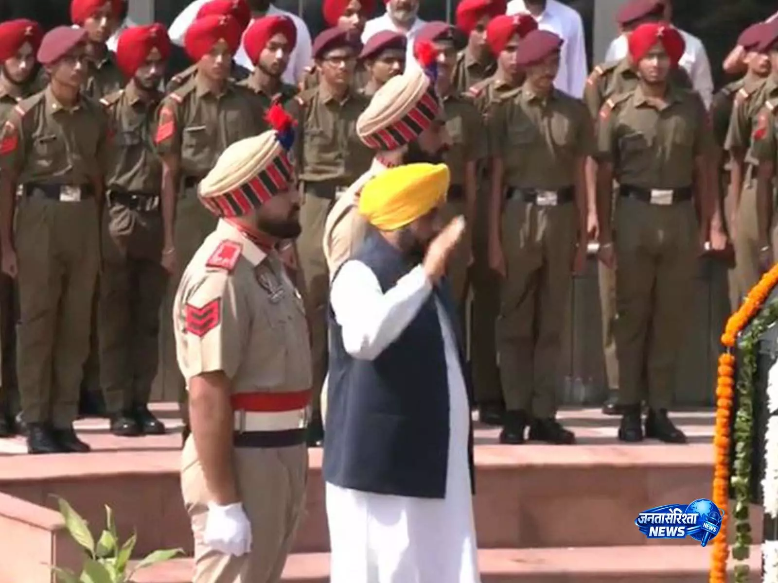 कारगिल विजय दिवस पर पंजाब CM ने सैनिकों की वीरता को किया सलाम कारगिल विजय दिवस पर पंजाब CM ने सैनिकों की वीरता को किया सलाम