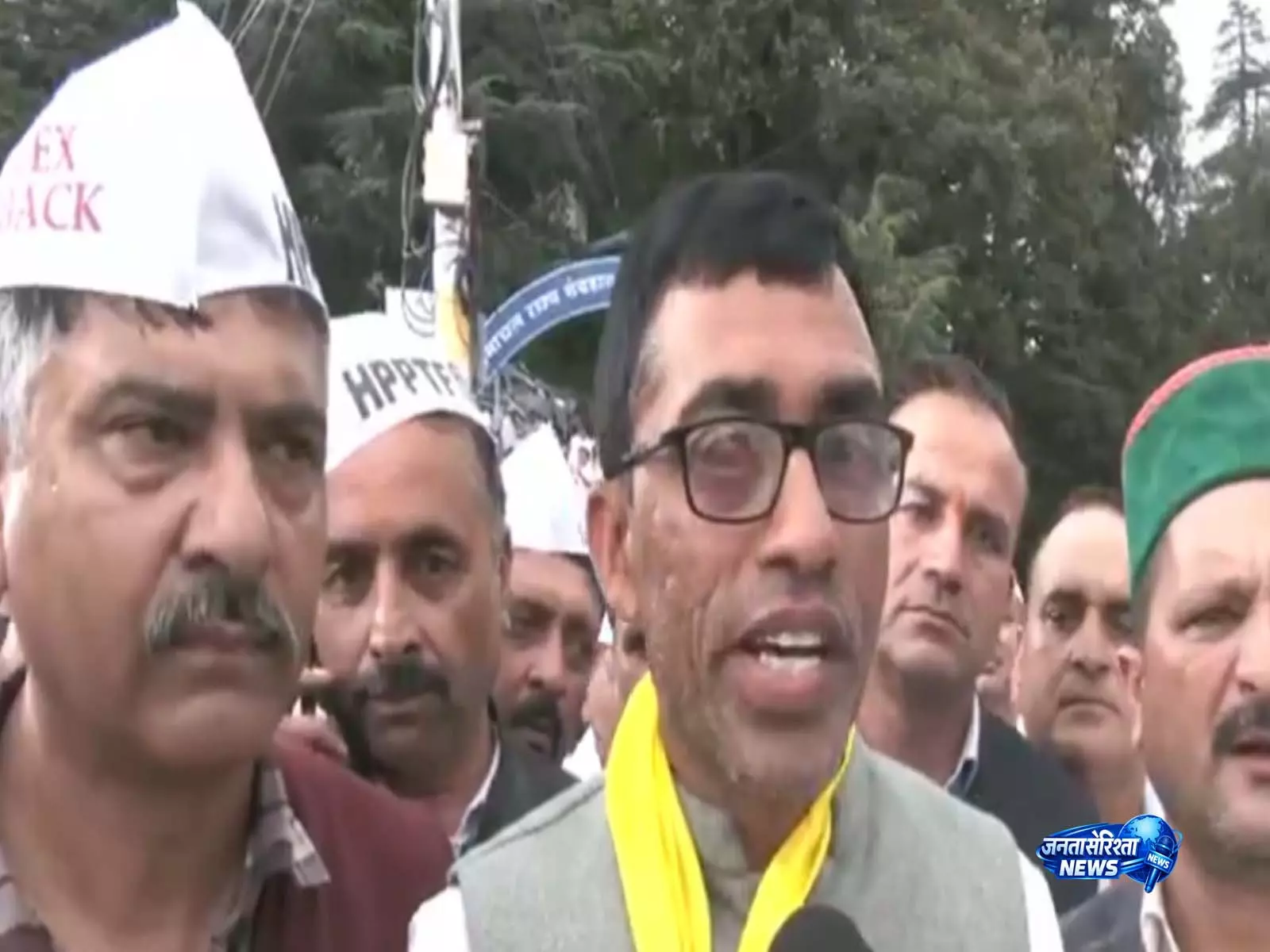 Himachal में प्राथमिक शिक्षकों का आंदोलन जारी, मांगें पूरी होने तक अनशन का ऐलान Himachal में प्राथमिक शिक्षकों का आंदोलन जारी, मांगें पूरी होने तक अनशन का ऐलान