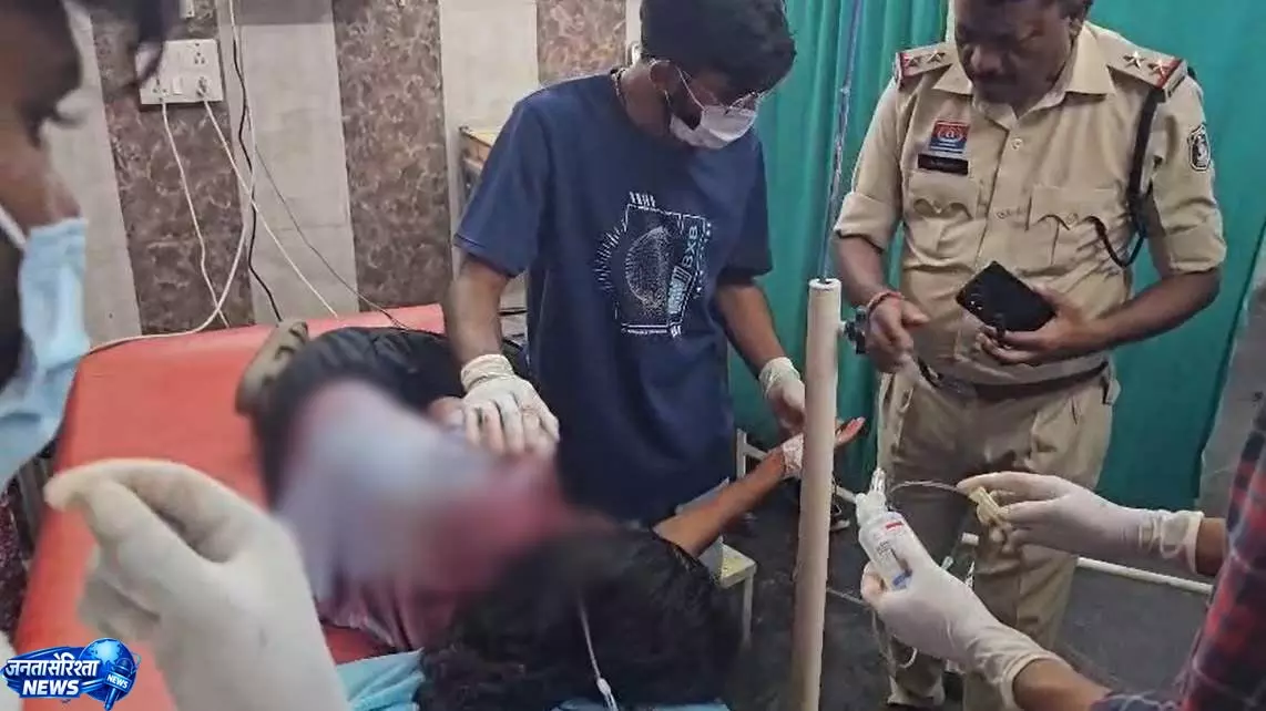 CG BREAKING: नेहरू पार्क में युवती पर चाकू से हमला, बाइक सवार आरोपी फरार