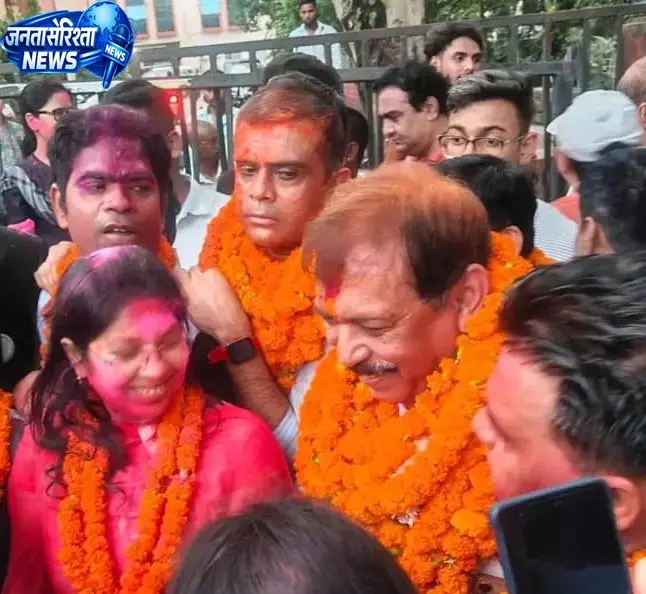 बिलासपुर जिला अधिवक्ता संघ चुनाव में अनुराग बाजपेयी बने अध्यक्ष बिलासपुर जिला अधिवक्ता संघ चुनाव में अनुराग बाजपेयी बने अध्यक्ष