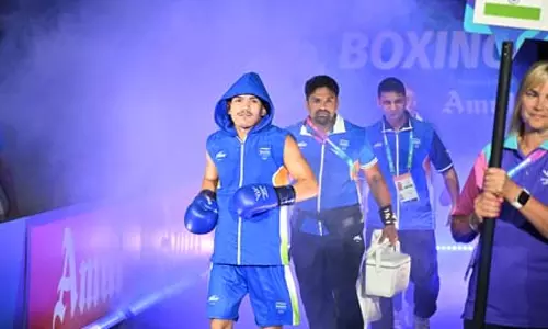 सीडब्ल्यूजी 2026: प्रीति ने डेबरा मिटेंजे को हराया, जादूमणि सिंह ने पाकिस्तानी बॉक्सर को चटाई धूल सीडब्ल्यूजी 2026: प्रीति ने डेबरा मिटेंजे को हराया, जादूमणि सिंह ने पाकिस्तानी बॉक्सर को चटाई धूल