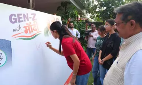 दिल्ली भाजपा प्रमुख हर्ष मल्होत्रा ने कॉलेज के छात्रों के साथ युवा संवाद किया दिल्ली भाजपा प्रमुख हर्ष मल्होत्रा ने कॉलेज के छात्रों के साथ युवा संवाद किया