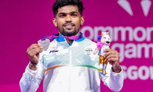 कॉमनवेल्थ गेम्स में सिल्वर मेडल जीतने पर राजा मुथुपांडी को रक्षा मंत्री राजनाथ सिंह समेत नेताओं ने दी बधाई कॉमनवेल्थ गेम्स में सिल्वर मेडल जीतने पर राजा मुथुपांडी को रक्षा मंत्री राजनाथ सिंह समेत नेताओं ने दी बधाई