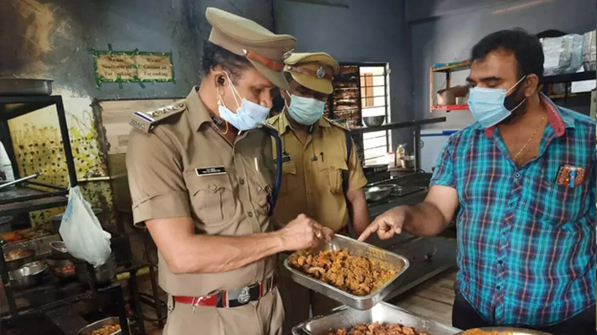 Kerala : प्रमोशन विवाद में अटकी स्वास्थ्य विभाग की भर्ती, 200 पद अब भी खाली Kerala : प्रमोशन विवाद में अटकी स्वास्थ्य विभाग की भर्ती, 200 पद अब भी खाली
