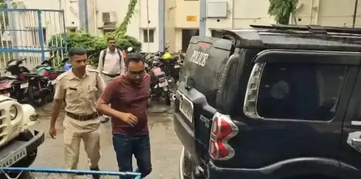 West Burdwan: रिश्वतखोरी और अवैध वसूली केस में दो आरोपियों की पुलिस रिमांड मंजूर