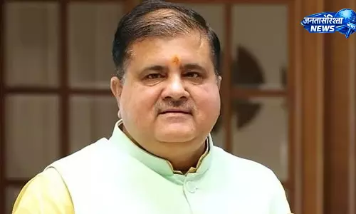 NEET विवाद: महेंद्र भट्ट ने टिप्पणी पर मांगी माफी NEET विवाद: महेंद्र भट्ट ने टिप्पणी पर मांगी माफी