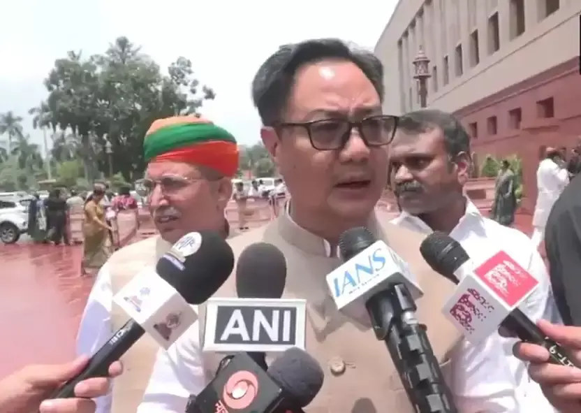 New Delhi: सार्वजनिक परीक्षाओं में सख्ती की तैयारी, लोकसभा में पेश होगा विधेयक New Delhi: सार्वजनिक परीक्षाओं में सख्ती की तैयारी, लोकसभा में पेश होगा विधेयक