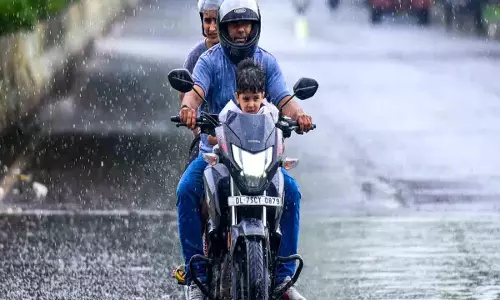IMD ने आज कई राज्यों में भारी बारिश की चेतावनी दी