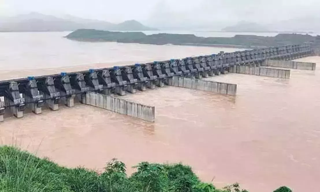 Andhra: पोलावरम प्रोजेक्ट गैप-1 में गड्ढे में गिरने के बाद दो लापता Andhra: पोलावरम प्रोजेक्ट गैप-1 में गड्ढे में गिरने के बाद दो लापता