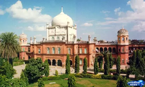 Maghrib के बाद दारुल उलूम में नो एंट्री, प्रबंधन ने बताई वजह Maghrib के बाद दारुल उलूम में नो एंट्री, प्रबंधन ने बताई वजह