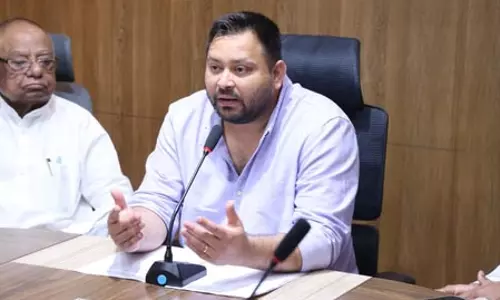 प्रदर्शनकारी छात्रों की रिहाई नहीं हुई तो सरकार को भुगतना पड़ेगा खामियाजा: तेजस्वी यादव प्रदर्शनकारी छात्रों की रिहाई नहीं हुई तो सरकार को भुगतना पड़ेगा खामियाजा: तेजस्वी यादव