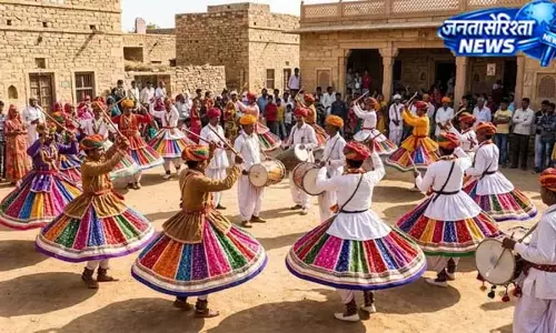 राजस्थान का अनोखा लोकनृत्य, सिर्फ पुरुष करते हैं प्रदर्शन राजस्थान का अनोखा लोकनृत्य, सिर्फ पुरुष करते हैं प्रदर्शन