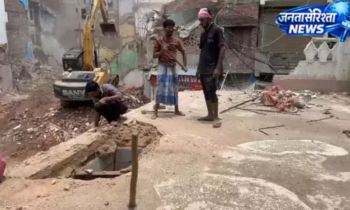 वाराणसी में अतिक्रमण हटाने की बड़ी कार्रवाई