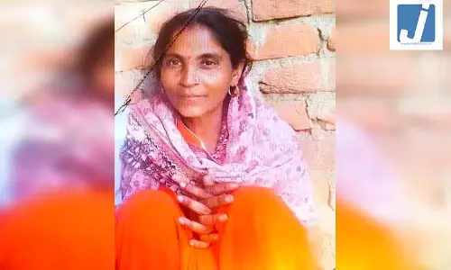 हे भगवान! पैर की हड्डी टूटने पर अस्पताल में भर्ती हुई महिला, बिना पूछे कर दिया दिल का ऑपरेशन, मौत के बाद बवाल हे भगवान! पैर की हड्डी टूटने पर अस्पताल में भर्ती हुई महिला, बिना पूछे कर दिया दिल का ऑपरेशन, मौत के बाद बवाल