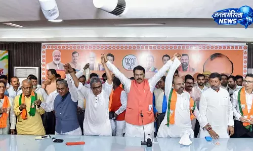जेडीयू के पूर्व सांसद अर्जुन राय BJP में शामिल, एक दशक बाद बदली राजनीतिक पारी जेडीयू के पूर्व सांसद अर्जुन राय BJP में शामिल, एक दशक बाद बदली राजनीतिक पारी