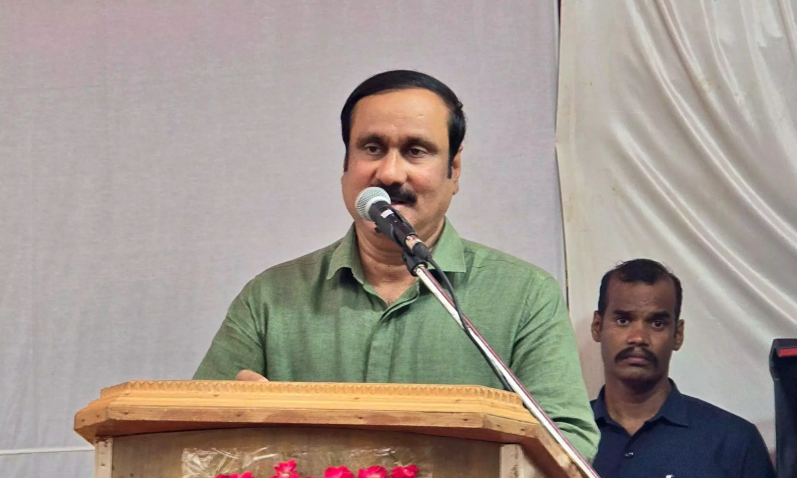 PMK ने तमिलनाडु के लिए छाया बजट पेश किया, 1 लाख सरकारी नौकरियों का वादा किया PMK ने तमिलनाडु के लिए छाया बजट पेश किया, 1 लाख सरकारी नौकरियों का वादा किया
