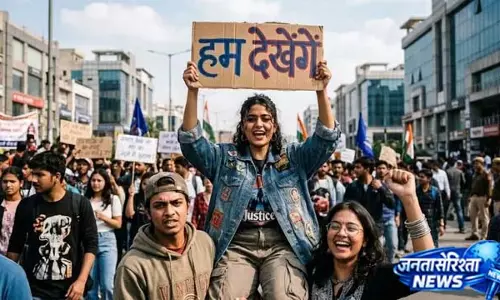 जंतर-मंतर पर गूंज रही फैज की हम देखेंगे, चार दशक पुरानी नज्म बनी Gen-Z की आवाज