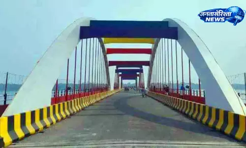 पेरुम्बलम पुल पर लगेंगी 72 स्ट्रीट लाइटें, सुरक्षा और सुविधा बढ़ाने की तैयारी पेरुम्बलम पुल पर लगेंगी 72 स्ट्रीट लाइटें, सुरक्षा और सुविधा बढ़ाने की तैयारी