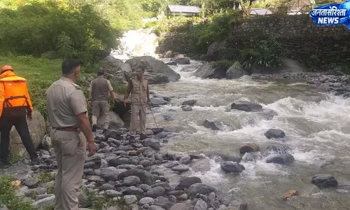मझाच नाले में बहा ट्रैकर, रातभर चला सर्च ऑपरेशन, सुबह वशिष्ठ के पास मिला शव