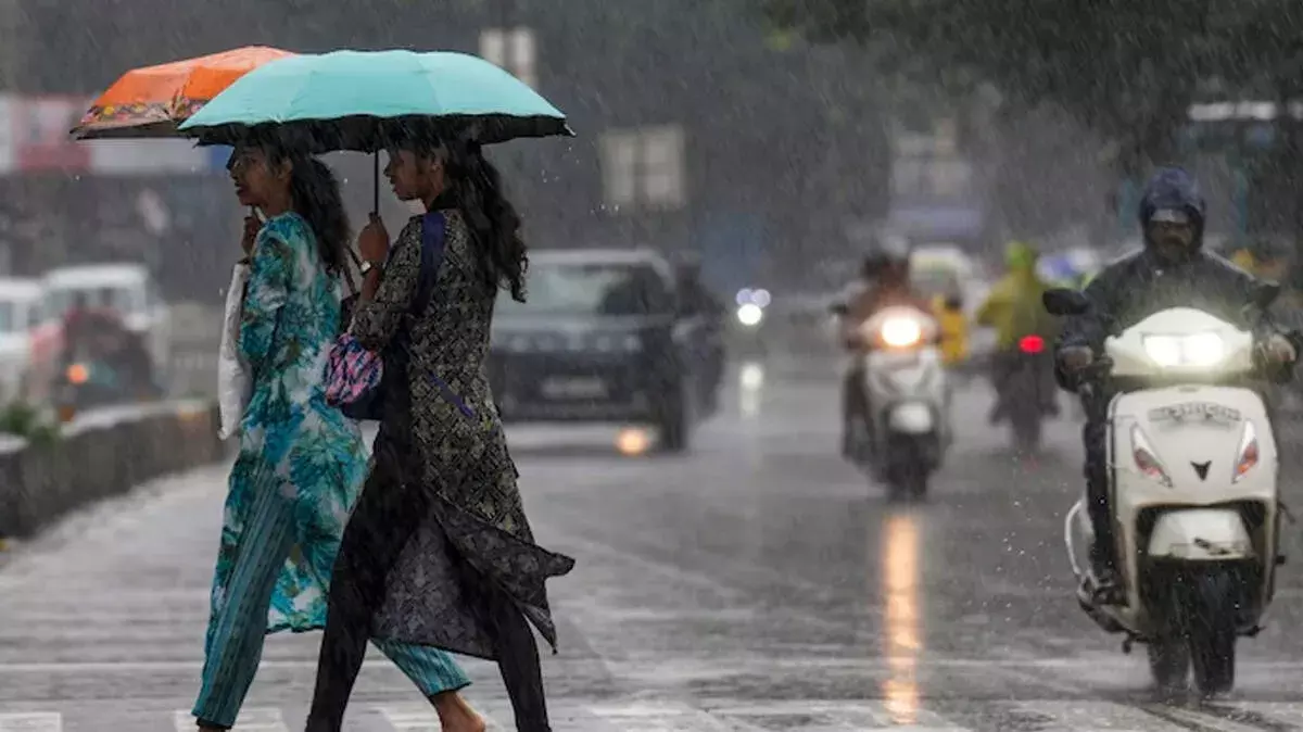 केरल के एर्नाकुलम में भारी बारिश का येलो अलर्ट जारी