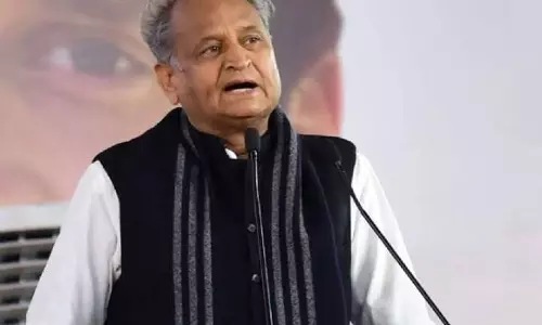Jaipur: भूमि आवंटन मामले पर गहलोत बोले, युवाओं के भविष्य पर कुठाराघात Jaipur: भूमि आवंटन मामले पर गहलोत बोले, युवाओं के भविष्य पर कुठाराघात