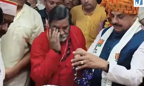 दतिया में सीएम मोहन यादव ने मां पीतांबरा के किए दर्शन, बीजेपी प्रत्याशी के समर्थन में निकाला रोड शो