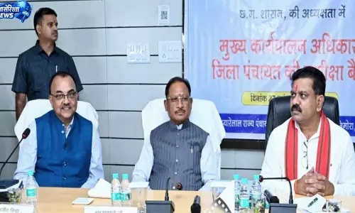 मुख्यमंत्री साय का अधिकारियों को मंत्र, ग्राम पंचायतों को बनाएं आत्मनिर्भर विकास केंद्र