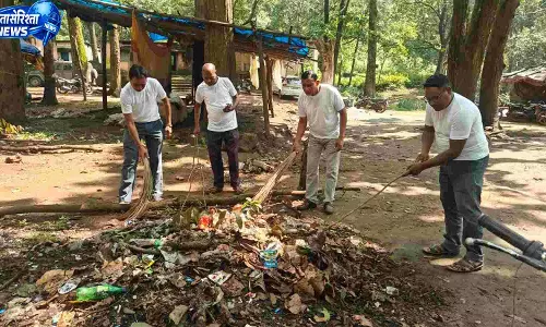 खुड़िया रानी धार्मिक स्थल में स्वच्छता श्रमदान, जनप्रतिनिधियों व ग्रामीणों ने बढ़-चढ़कर लिया भाग