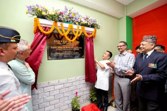 मुख्यमंत्री की बड़ी पहल, राज्य सैनिक बोर्ड कार्यालय-सह-सैनिक विश्राम गृह का हुआ शुभारंभ मुख्यमंत्री की बड़ी पहल, राज्य सैनिक बोर्ड कार्यालय-सह-सैनिक विश्राम गृह का हुआ शुभारंभ