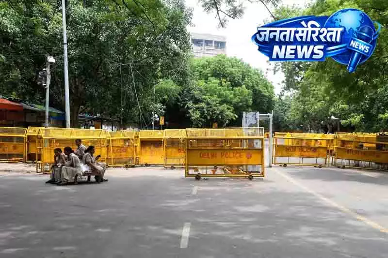 Delhi एक महीने बाद जंतर-मंतर का बदला नज़ारा Delhi एक महीने बाद जंतर-मंतर का बदला नज़ारा