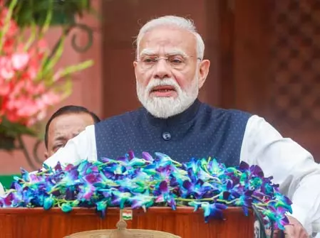 सदाचारी मनुष्य समाज में प्रतिष्ठा और सज्जनों का आदर प्राप्त करता है: प्रधानमंत्री मोदी सदाचारी मनुष्य समाज में प्रतिष्ठा और सज्जनों का आदर प्राप्त करता है: प्रधानमंत्री मोदी