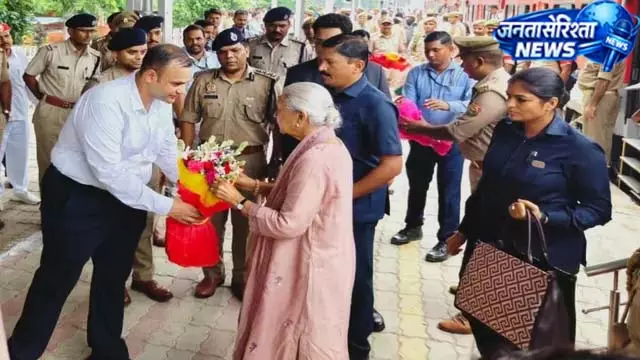 बेगमपुरा एक्सप्रेस से पहुंचा राज्यपाल का काफिला बेगमपुरा एक्सप्रेस से पहुंचा राज्यपाल का काफिला