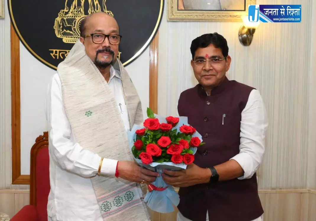 राज्यपाल डेका से उच्च शिक्षा मंत्री वर्मा ने की सौजन्य भेंट राज्यपाल डेका से उच्च शिक्षा मंत्री वर्मा ने की सौजन्य भेंट