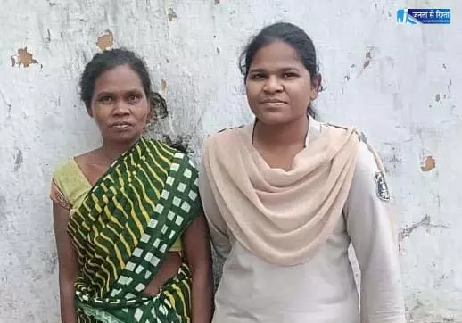 पति के शराबखोरी और जमीन मुआवजे की रकम को उड़ाने से नाराज थी पत्नी, हत्या को आत्महत्या का रूप देने की साजिश नाकाम पति के शराबखोरी और जमीन मुआवजे की रकम को उड़ाने से नाराज थी पत्नी, हत्या को आत्महत्या का रूप देने की साजिश नाकाम