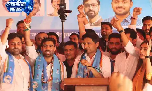Delhi NSUI ने शाह के इस्तीफे की उठाई मांग
