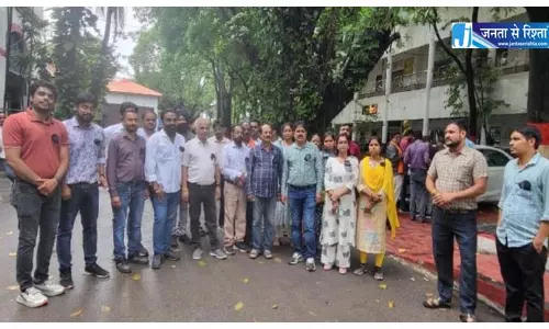 पार्षद ने इंजीनियर को मक्कार कहा, एमआईसी की बैठक में हंगामा