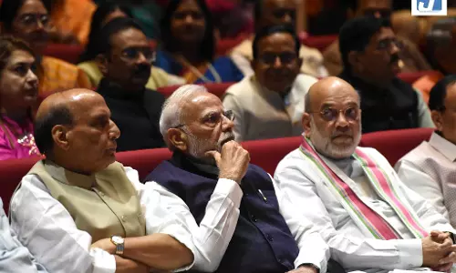 संसद में NDA संसदीय दल की मंगल मिलन बैठक, पीएम नरेंद्र मोदी भी मौजूद