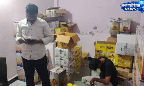 फूड सेफ्टी विभाग की बड़ी कार्रवाई, 12.21 लाख का संदिग्ध घी जब्त