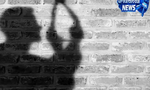 Hamirpur : बड़सर के लोहारली में फौजी का शव फंदे से मिला, पुलिस जांच में जुटी