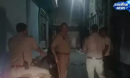 50 के विवाद में दबंगों ने की ताबड़तोड़ फायरिंग, इलाके में फैली दहशत