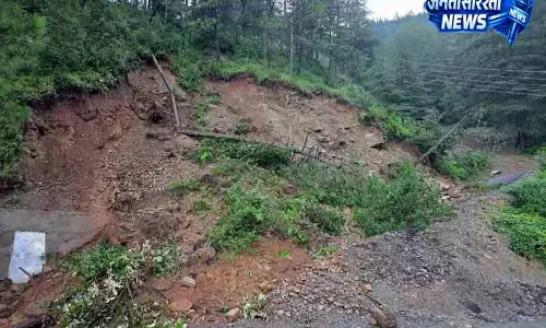 Himachal में भारी बारिश का अलर्ट, 108 सड़कें बंद