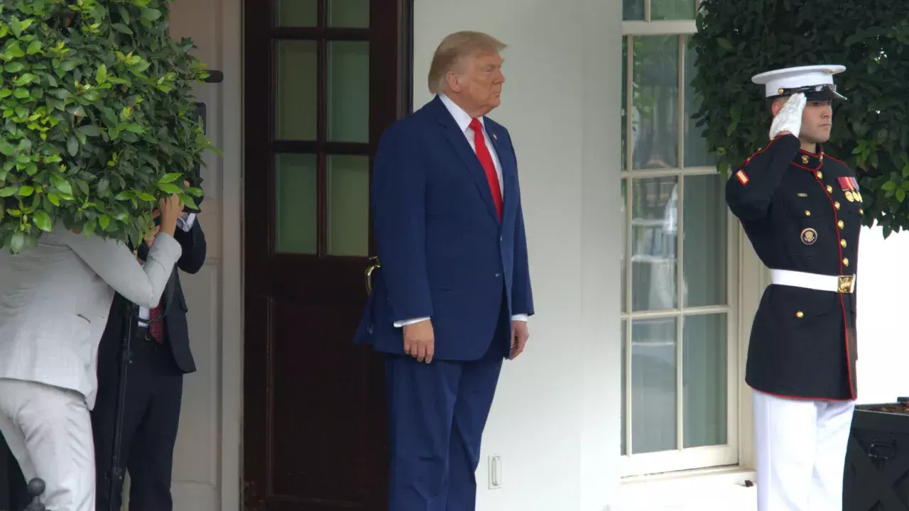 Trump ने कहा कि अमेरिका तेजी से हथियार दोबारा बना रहा