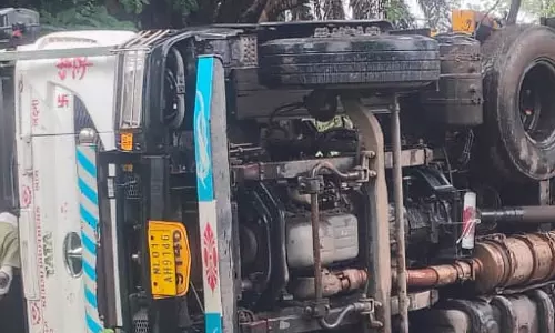 3 जिलों में सड़क हादसे, तीन लोगों की मौत