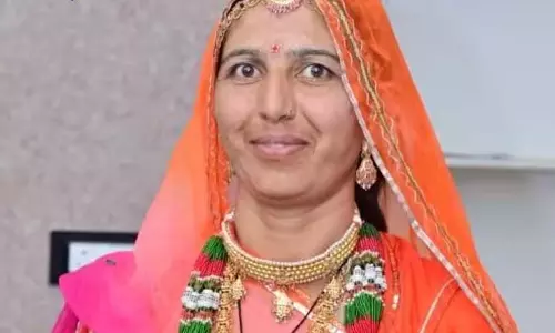 घर में घुसकर महिला की हत्या, दो मासूम बेटियों पर चाकू से किया हमला