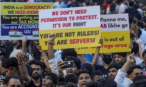 NEET प्रदर्शन: छात्रों को सुप्रीम कोर्ट से राहत