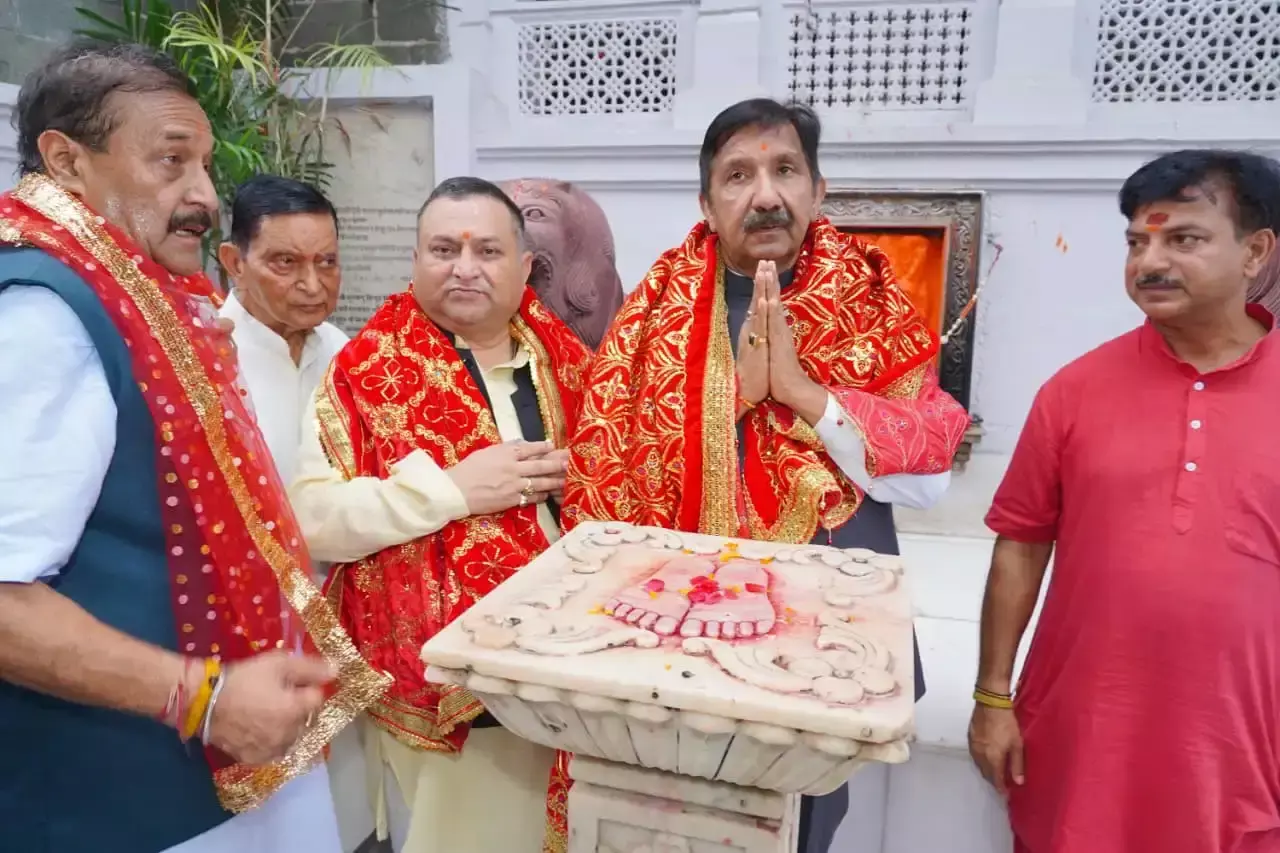 Dharamshala: माता ब्रजेश्वरी मंदिर में पूजा-अर्चना कर आशीर्वाद लिया: मुकेश अग्निहोत्री