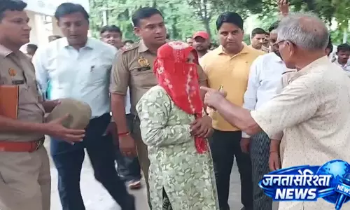 मुजफ्फरनगर में युवती के आरोपों पर कार्रवाई, आरोपी से पूछताछ जारी
