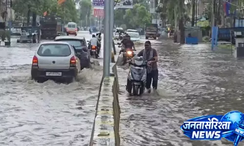 कांवड़ मार्ग पर जलभराव, राहगीरों की बढ़ी मुश्किलें